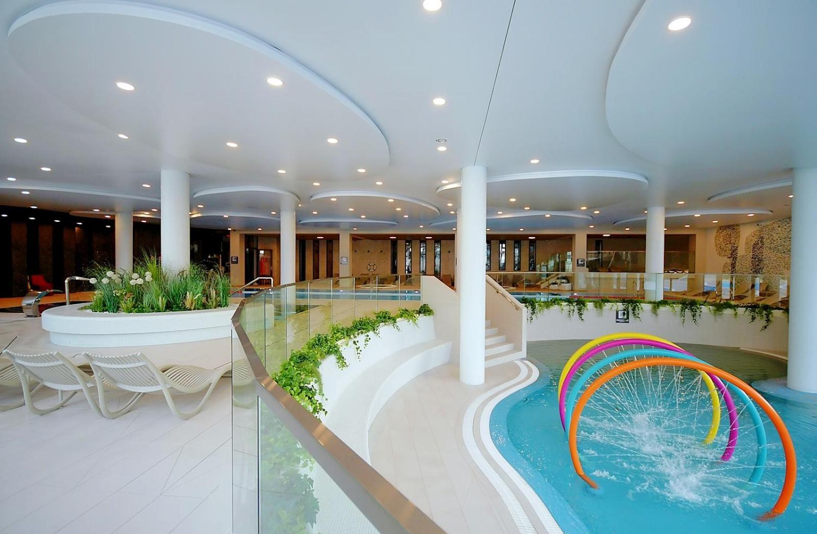 Apartament Lux I , Kolobrzeg Aqua Polanki , Baseny , Sauny , Silownia Exterior foto